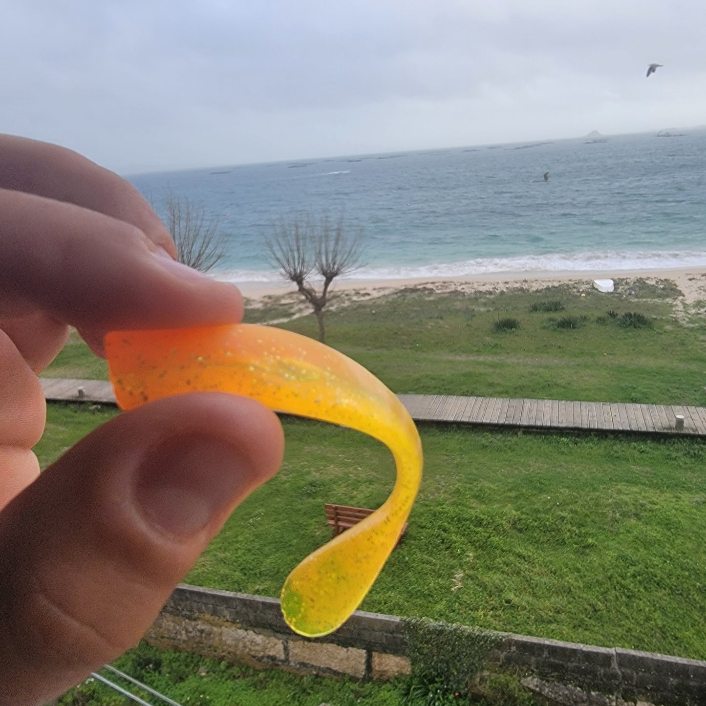 Señuelos Blandos de Pesca - Vinilos para Pescar 8.5 cm 4.4 grs | Packs 6 colores a Elegir