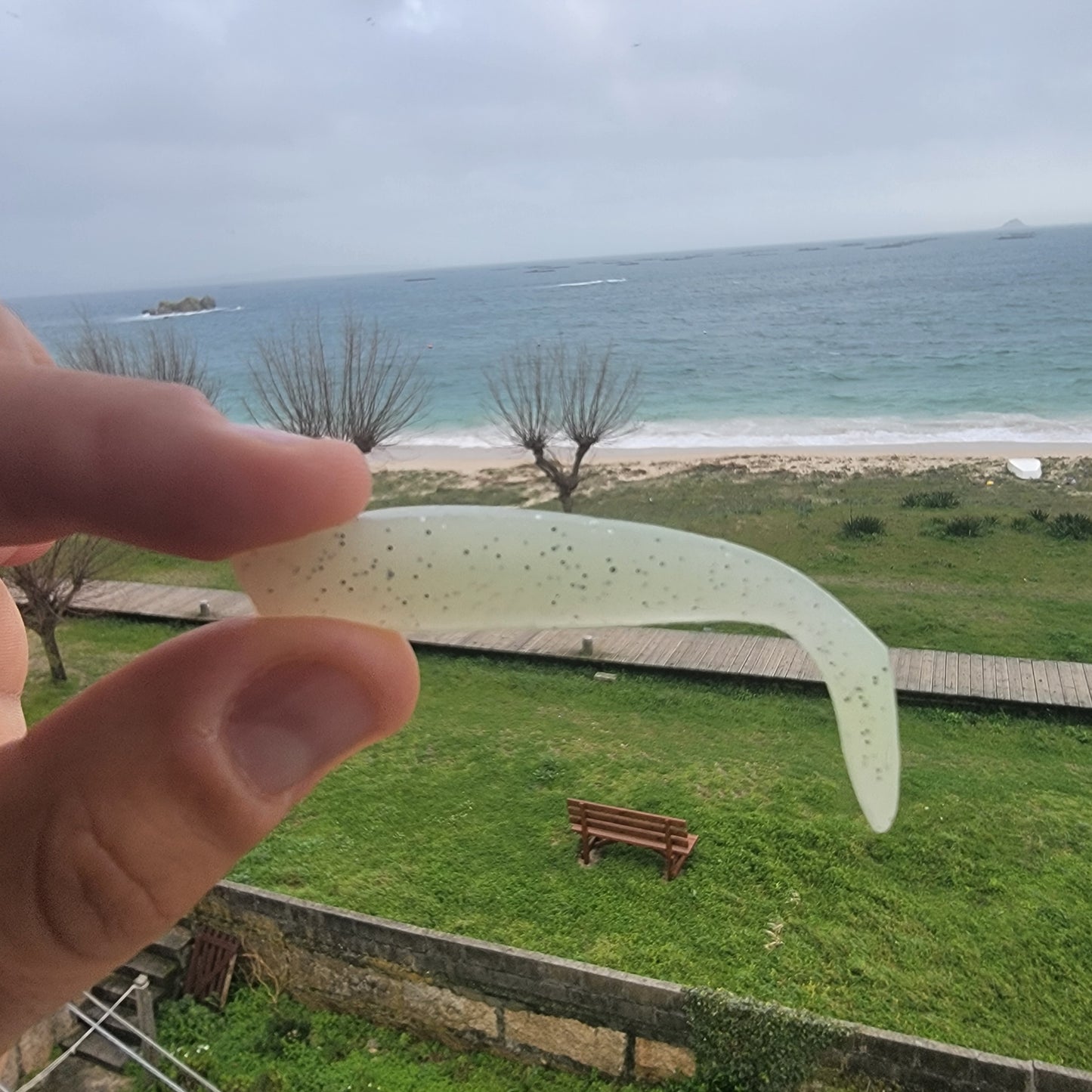 Señuelos Blandos de Pesca - Vinilos para Pescar 8.5 cm 4.4 grs | Packs 6 colores a Elegir